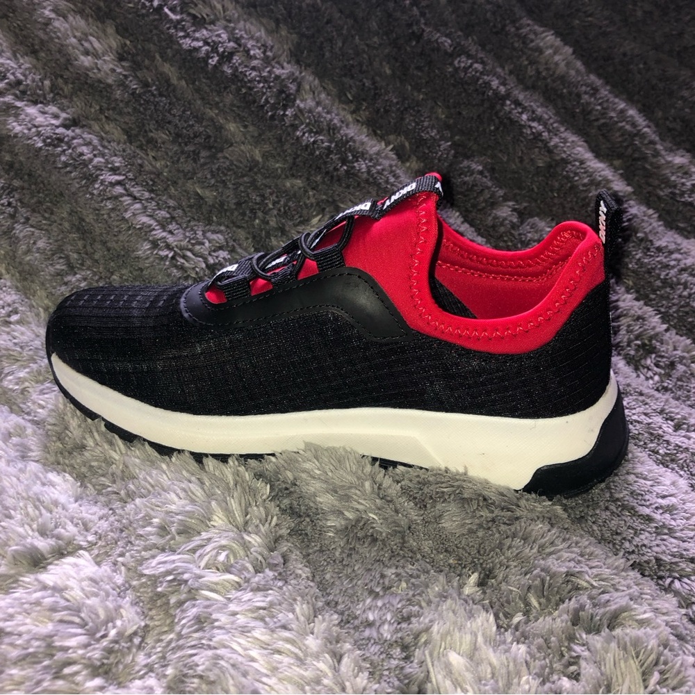 Dkny kid shoes
